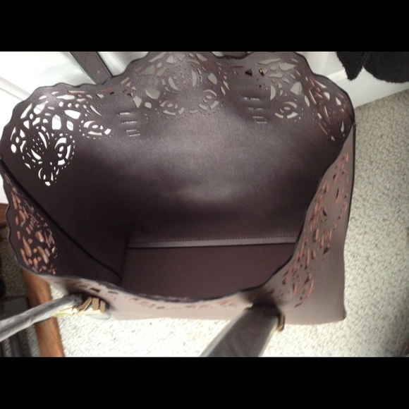 NWT Madi Studio style7769 upc 56809090027 Lazer cutout design.Still cased straps - Picture 6 of 8